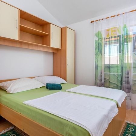 Beautiful Apartment In Krk With Kitchen Krk Town Exteriör bild