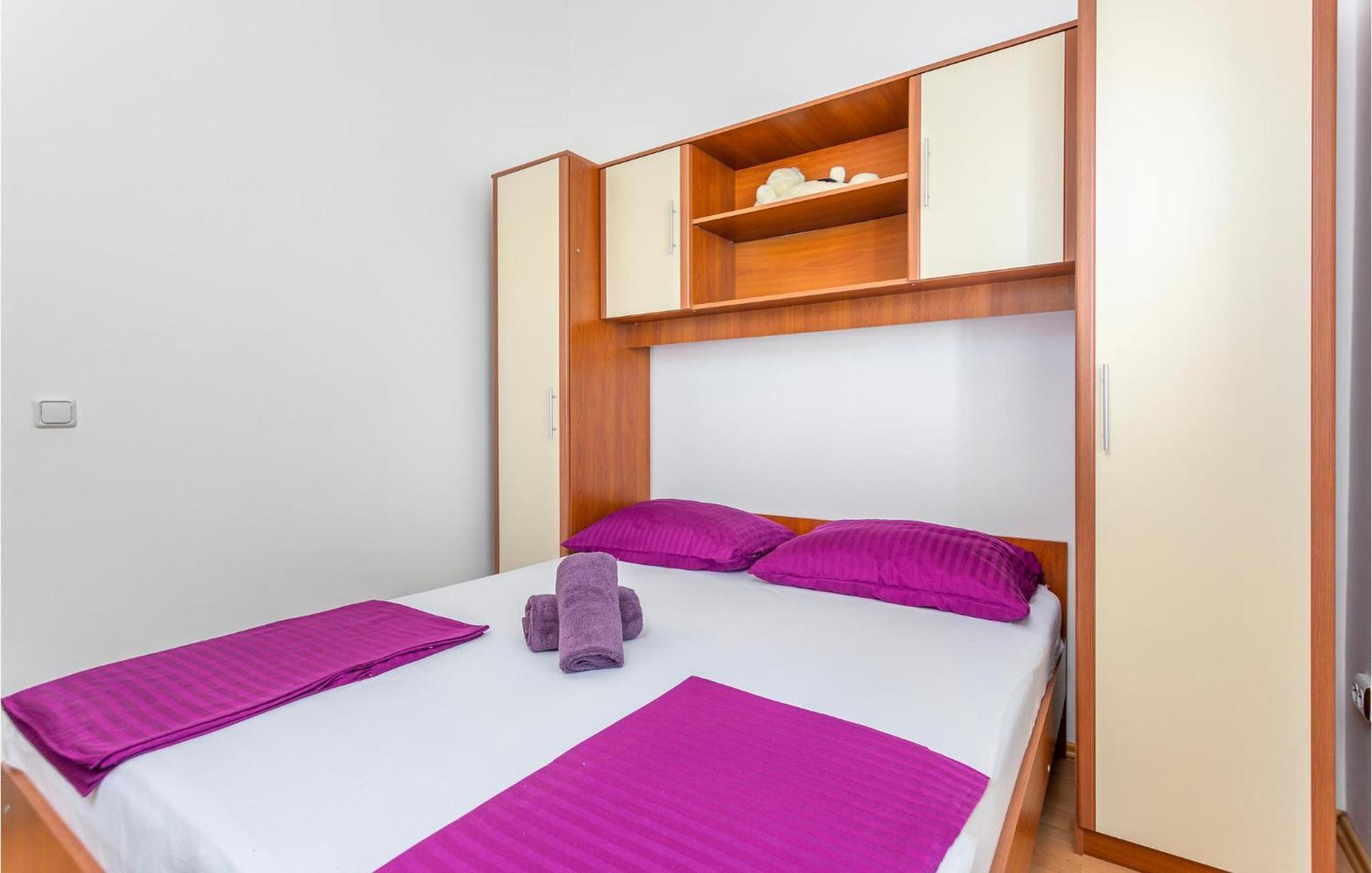 Beautiful Apartment In Krk With Kitchen Krk Town Exteriör bild