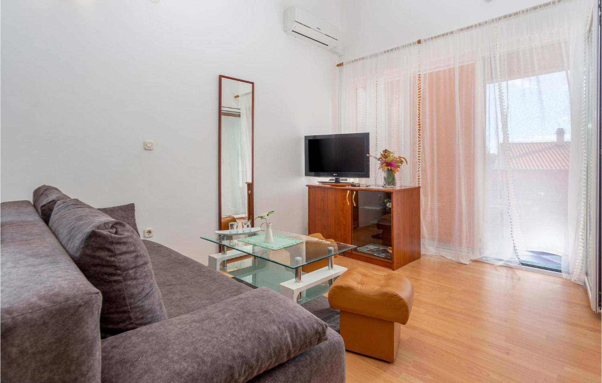 Beautiful Apartment In Krk With Kitchen Krk Town Exteriör bild
